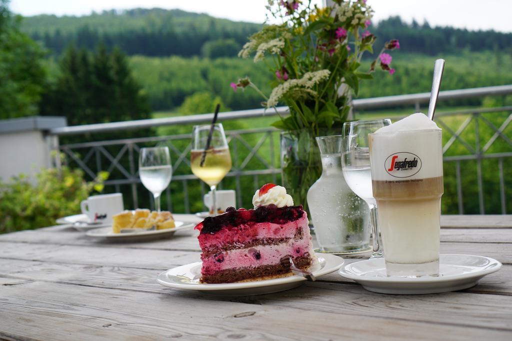 Waldhotel Schinkenwirt Olsberg Exterior photo